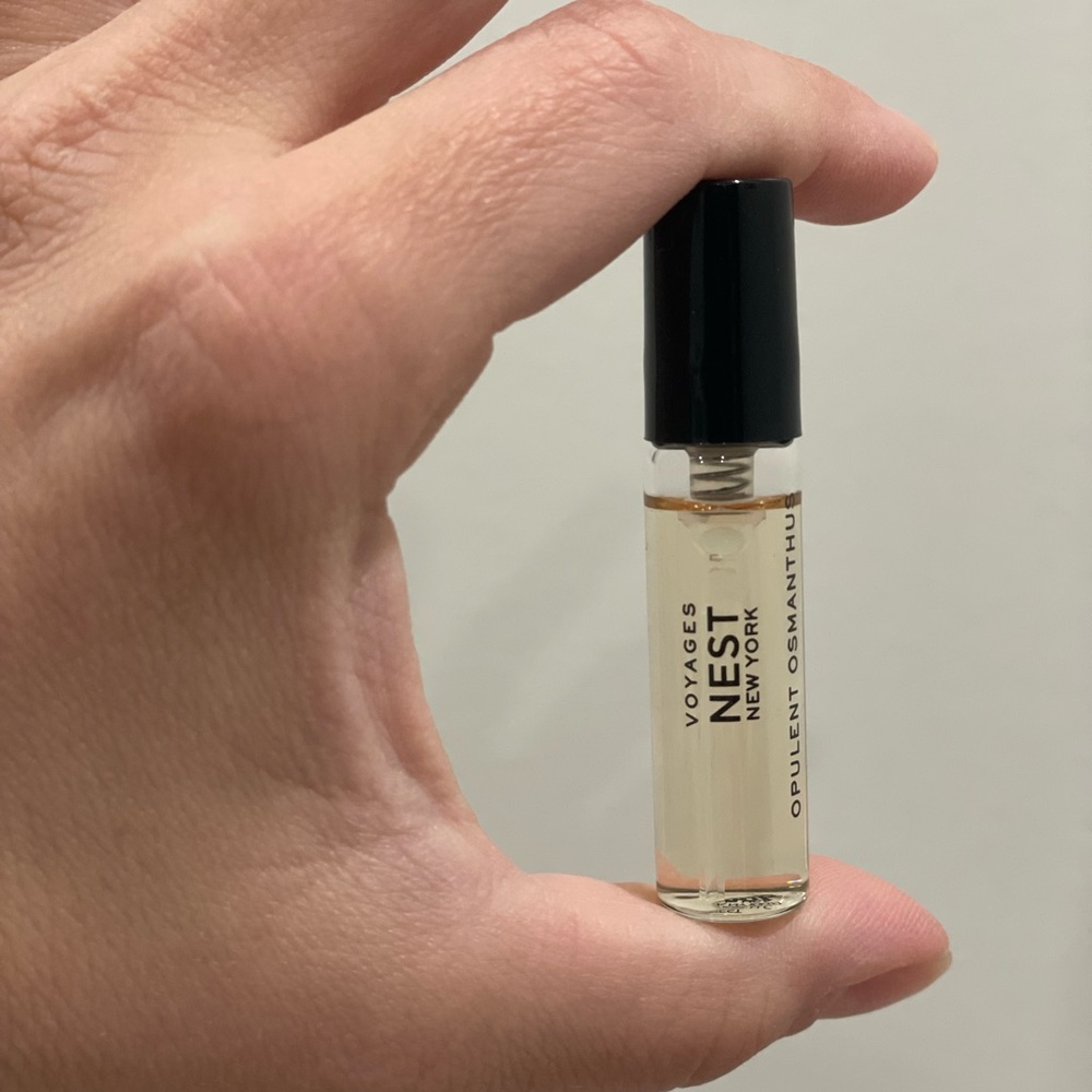 NEST Fragrances Opulent Osmanthus Travel Spray - Picture 6 of 6